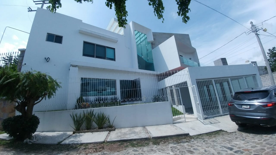casa en venta Fraccionamiento Jardines de Tlayacapan Morelos
