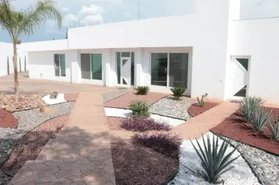 Casa 1 planta CON salon de eventos en canteras