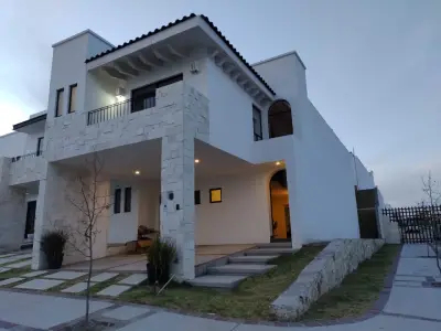 Casa en venta en León - foto 2