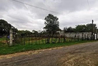VENTA DE TERRENO COMPLETO O EN 2 LOTES