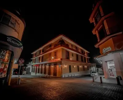 Hoteles y edificios en venta en Xalapa - foto 2