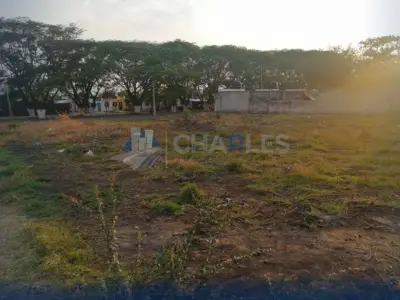 Terreno en venta en Villa de Alvarez - foto 4