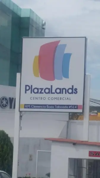 Local comercial en venta en Querétaro - foto 2