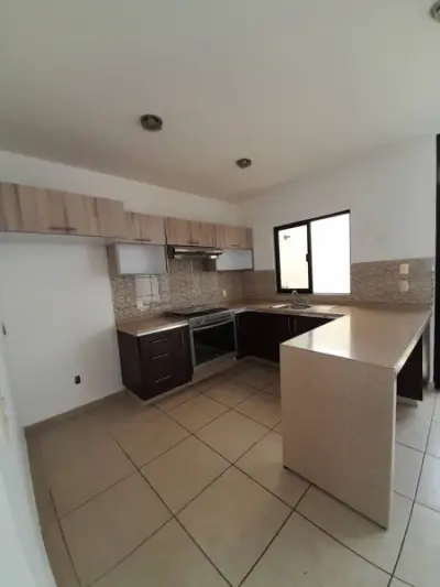 Casa en venta en Tlajomulco de Zúñiga - foto 4
