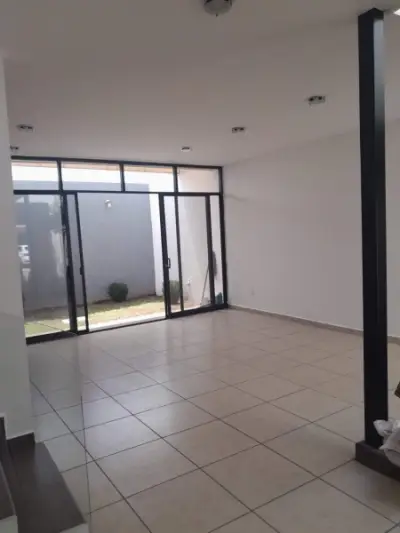 Casa en venta en Tlajomulco de Zúñiga - foto 3