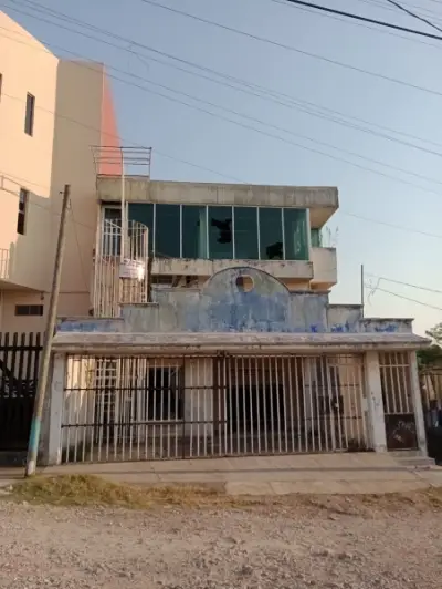 VENDO EDIFICIO DE USOS MULTIPLES