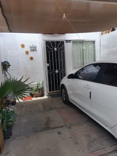 Casa en venta en Tlajomulco de Zúñiga - foto 2