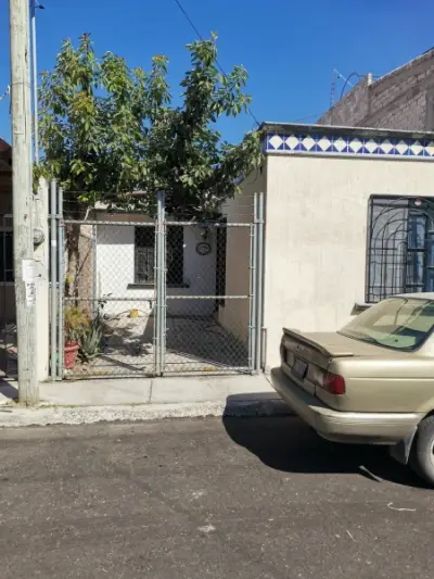 VENTA DE CASA DE 1 PLANTA 3 RECAMARAS A 5 MIN DE LA UAQ