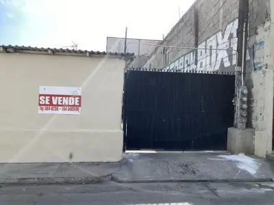 SE VENDE LOTE EN ZONA CENTRO AV. REVOLUCION