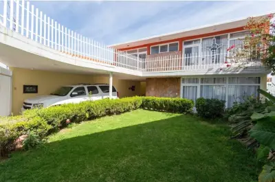 Casa Centrica de Excelente Oportunidad
