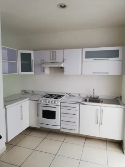 Casa en venta en Zapopan - foto 2