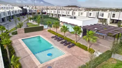 Casa en venta en García - foto 2