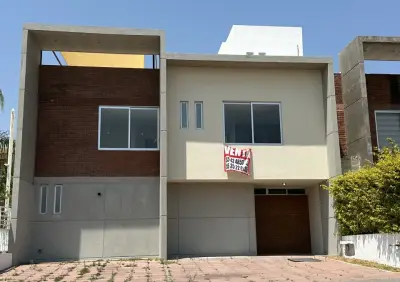 Casa en Venta Residencial el Refugio con Roof Garden