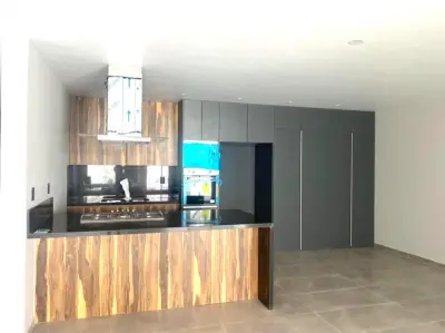 Casa en venta en Zapopan - foto 2