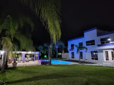 EXCELENTE OPORTUNIDAD HERMOSA QUINTA CAMPESTRE EN SANTIAGO