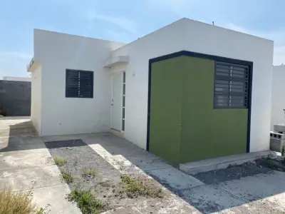 Bonita casa en Vista Bella en García