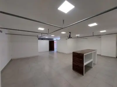 Local comercial en venta en Monterrey - foto 4