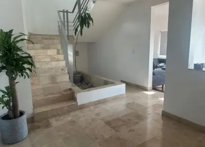 Casa en venta en Monterrey - foto 2