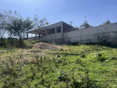 TERRENO CERCA DE LA CARRETERA