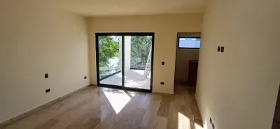 Venta Super Casa en Fracc. Lagos del Sol en Cancún, Q.R.