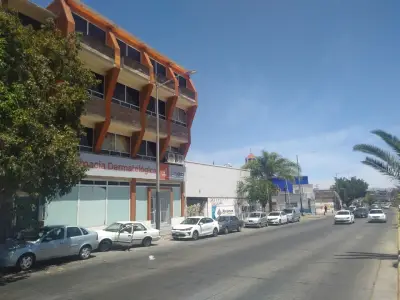 Hoteles y edificios en venta en Guadalajara - foto 3