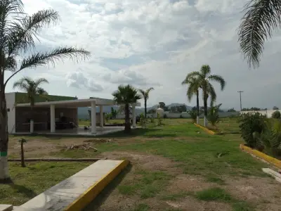 Terreno en venta en Zapopan - foto 2