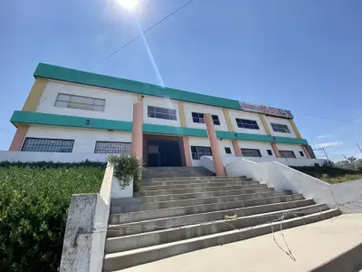 Hoteles y edificios en venta en Tijuana - foto 3