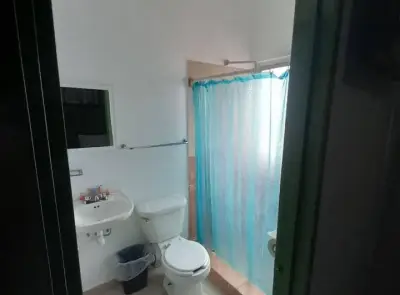 Hoteles y edificios en venta en Guadalajara - foto 3