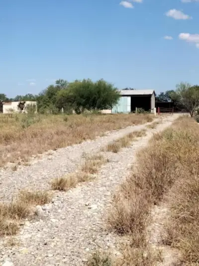 Rancho en venta en Doctor Coss - foto 3