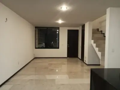 Casa en venta en Tlajomulco de Zúñiga - foto 2