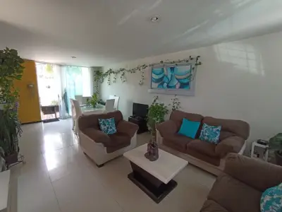 Casa en venta en Tlajomulco de Zúñiga - foto 2