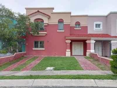 ¡Casa en Venta en Urbi Quinta Montecarlo, Tonalá! 