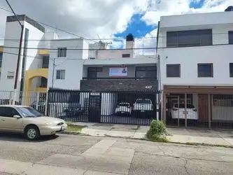 Casa ideal para Oficinas Jardines de los Arcos
