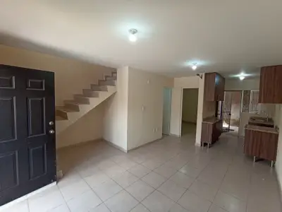 Casa en venta en Tlajomulco de Zúñiga - foto 2