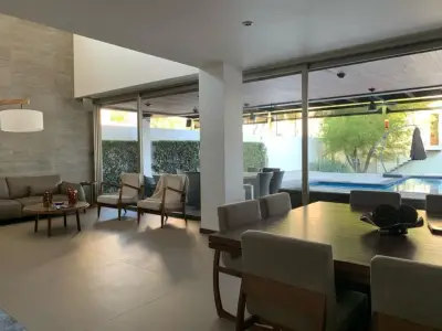 Casa en venta en Zapopan - foto 2