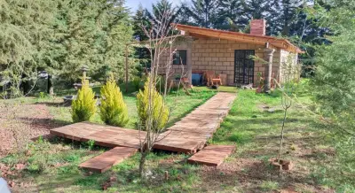 CASA/CABAÑA RODEADA DE PINOS EN AMEALCO, QRO