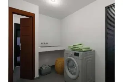 VENTA DE CASA EN FRACCIONAMIENTO LAS AMERICAS