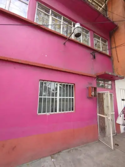 Casa en venta en Gustavo A Madero - foto 2