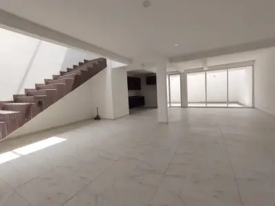Casa en venta en León - foto 3