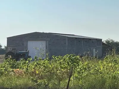 Rancho en venta en Candela - foto 3
