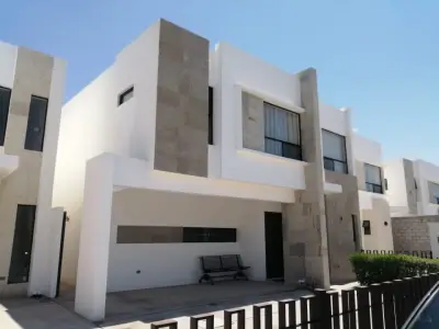Casa en venta en Torreón - foto 2