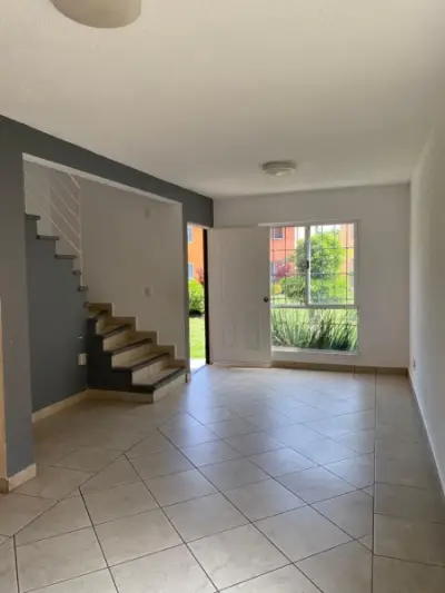 impecable casa con hermosos jardines alberca vigilancia