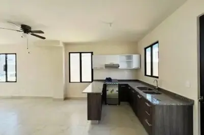 Casa en venta en Kanasín - foto 2