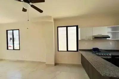 Casa en venta en Kanasín - foto 4