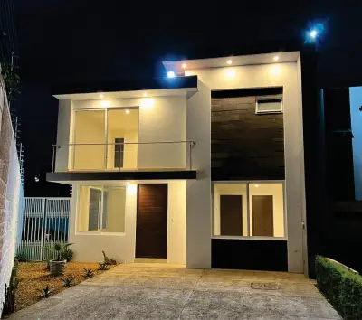 Casa en venta en Tlajomulco de Zúñiga - foto 2