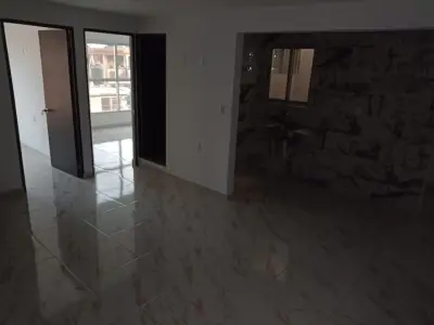 Casa en venta en Nezahualcóyotl - foto 2