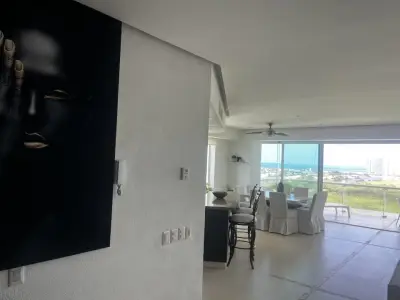 SE VENDE LUJOSO DEPARTAMENTO CON VISTA AL MAR CARIBE