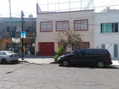 CASA EN DOS PREDIOS CON DOS DEPARTAMENTOS POR PLAZA TEPEYAC