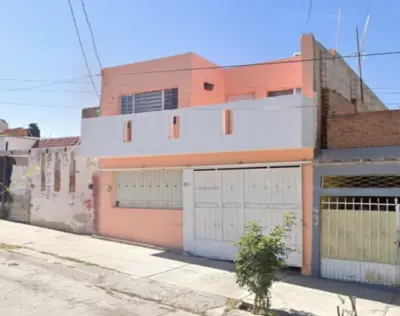 Casa en venta en Aguascalientes - foto 2