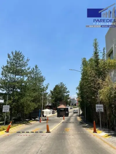 T527 Terreno en Venta en Fracc Privado en Altozano Morelia